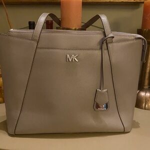 Michael Kors Tote Bag - Sale Price includes free shipping!